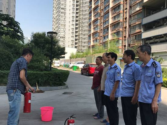 建設(shè)集團咸陽核佳園物業(yè)管理有限公司積極開展 “安全生產(chǎn)月”活動